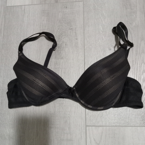 34 B black stripped bra - Picture 5 of 6